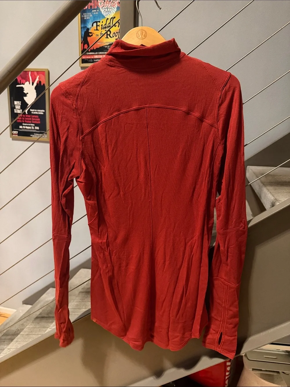 Lululemon Full Day Ahead Turtleneck Cayenne Size 6